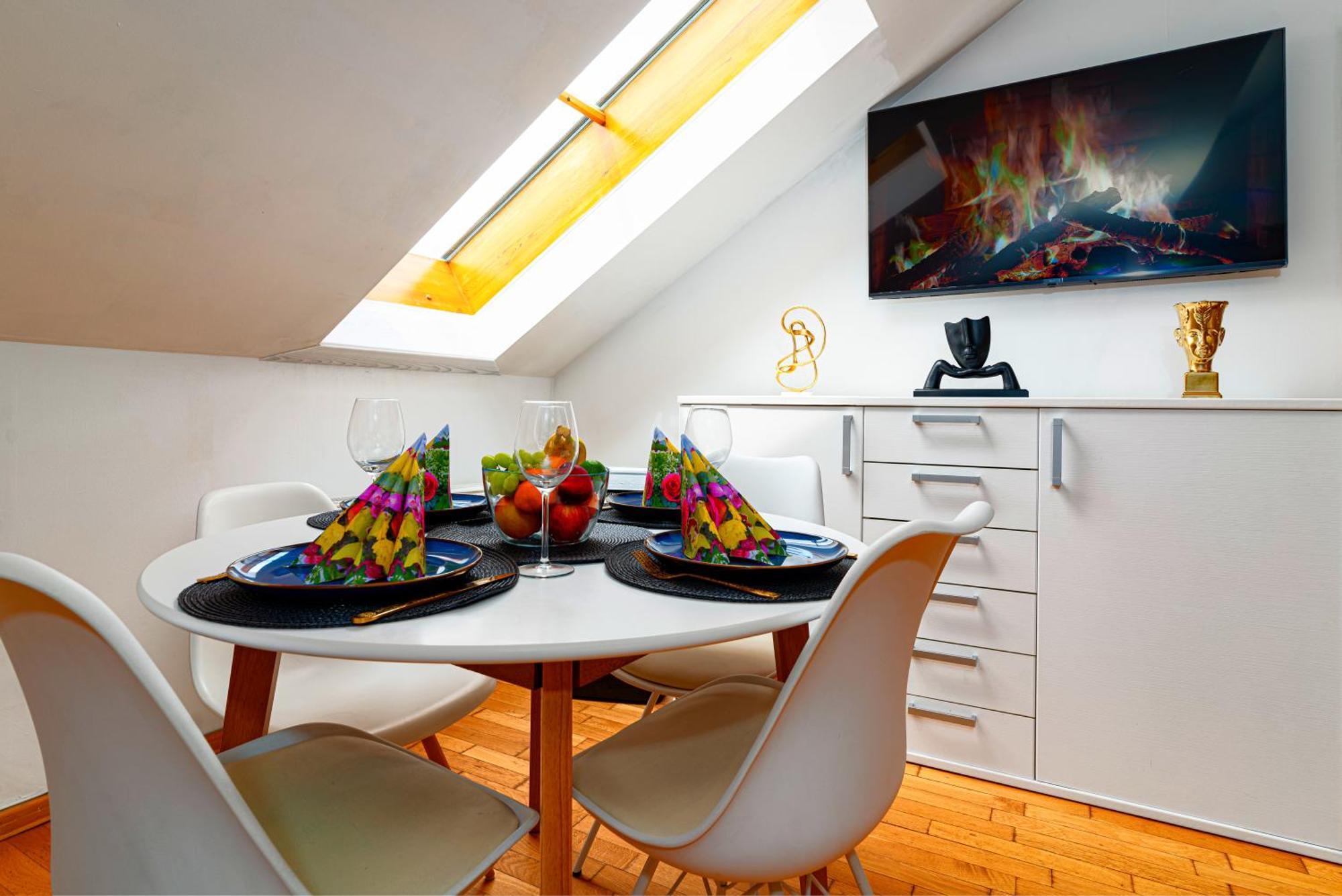 Golden River Apartment Прага Экстерьер фото