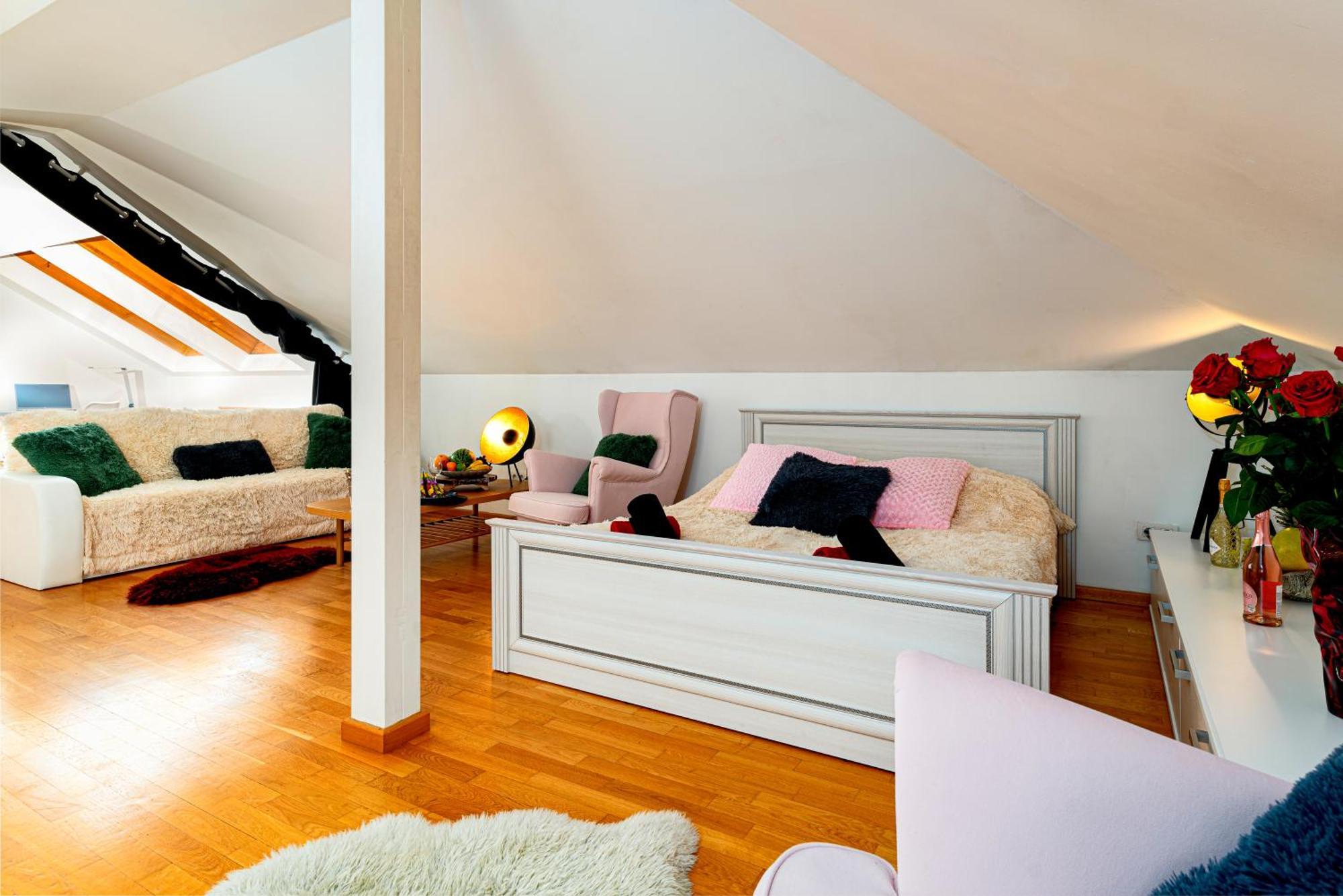 Golden River Apartment Прага Экстерьер фото